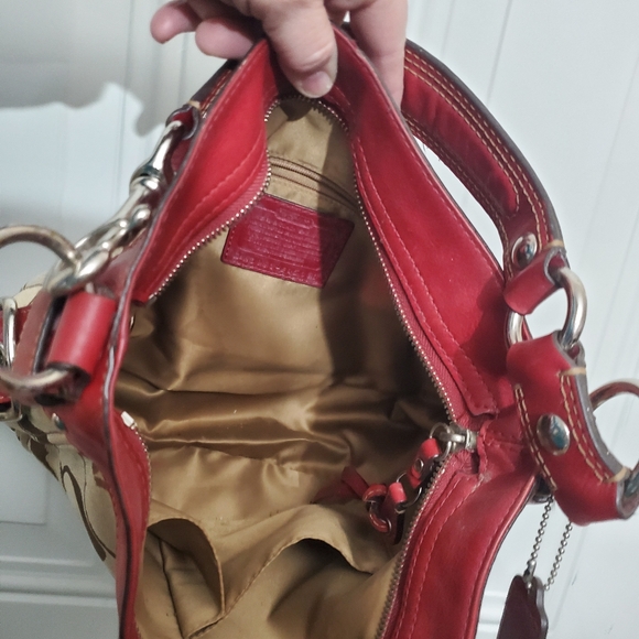 COACH F12657 Red Zoe Signature Medium Hobo Bag EUC - Picture 4 of 12